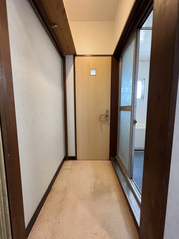 Before　脱衣所　施工前
