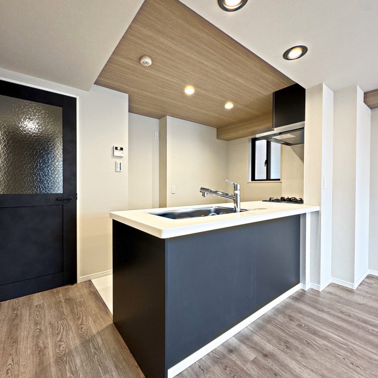 クリナップ ラクエラ ナチュラルモダン キッチン施工事例